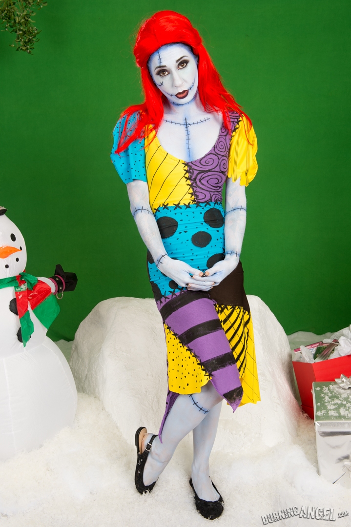 Naughty monster Joanna Angel gets down and dirty with a snowman ポルノ写真 #426224348
