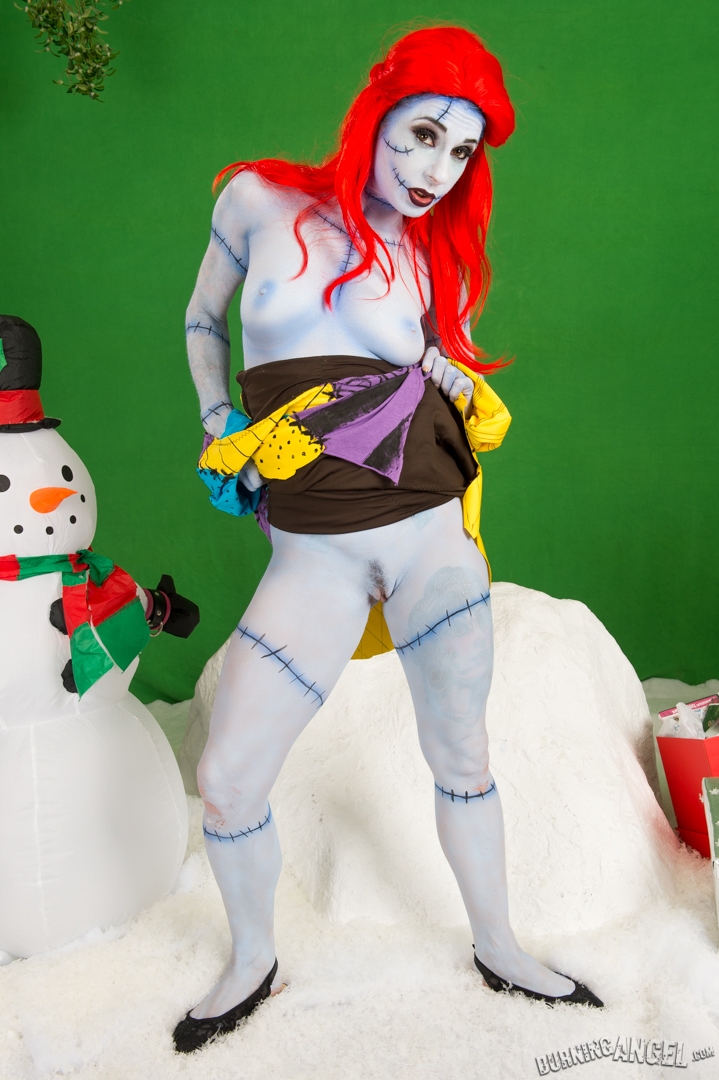 Naughty monster Joanna Angel gets down and dirty with a snowman 色情照片 #426224381 | Burning Angel Pics, Joanna Angel, Fetish, 手机色情