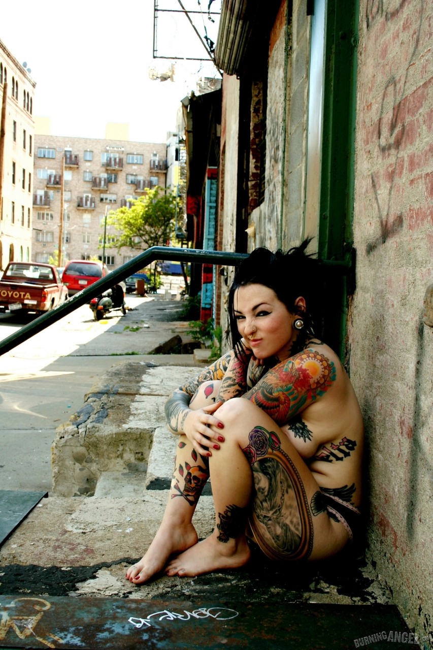 Gorgeous fetish girl Adahlia reveals her big tits & big tattoos outdoors 포르노 사진 #426609902 | Burning Angel Pics, Adahlia, Tattoo, 모바일 포르노