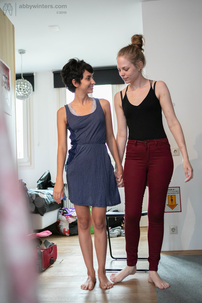 Tiny titted lesbian girls Anais V & Rose K show hot bush while donning clothes 色情照片 #425594694 | Abby Winters Pics, Anais V, Rose K, Amateur, 手机色情