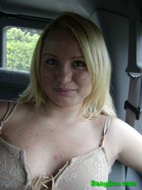 Chubby blonde April exposes her pierced nips and gets railed in the car 色情照片 #428501228