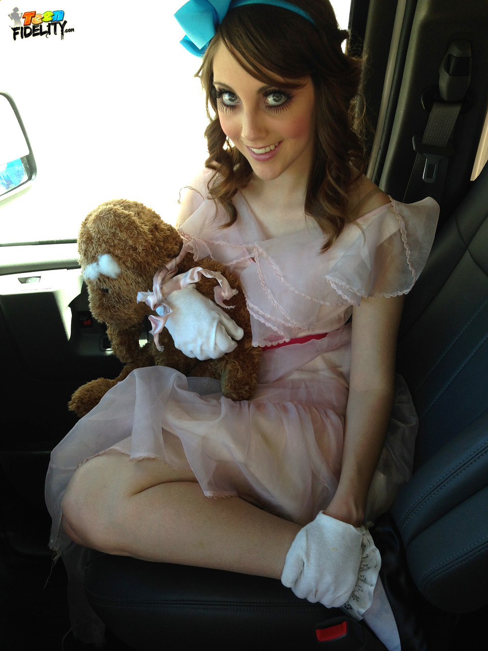 Sweet & sassy Nickey Huntsman flashes her natural tits & hugs her teddy bear foto porno #427645203