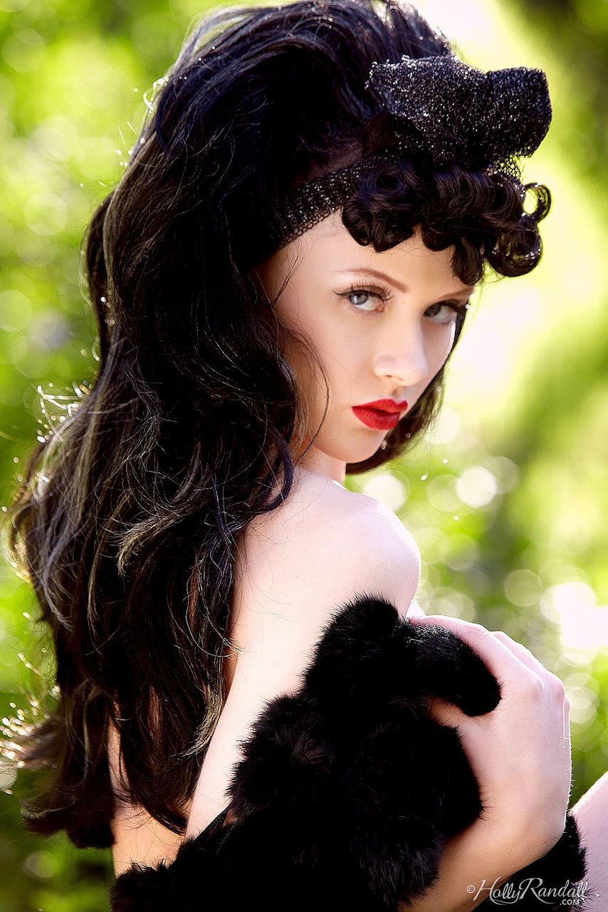Pale black haired Mosh pose erotically with her boa naked among the trees порно фото #428216832