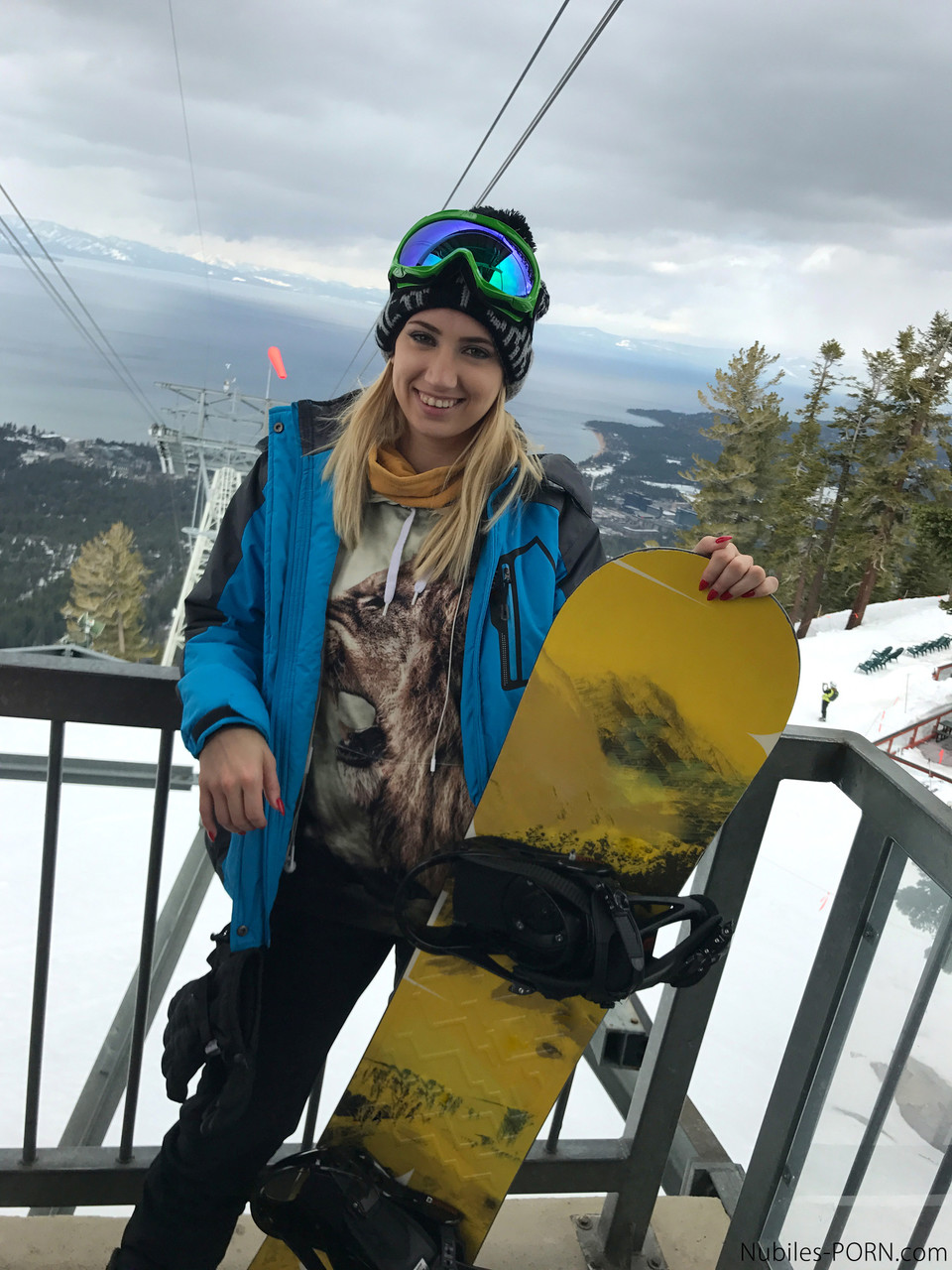Sexy snowboarders Sierra Nicole & Kristen Scott have pre-FFM fun on the slopes porn photo #427844631