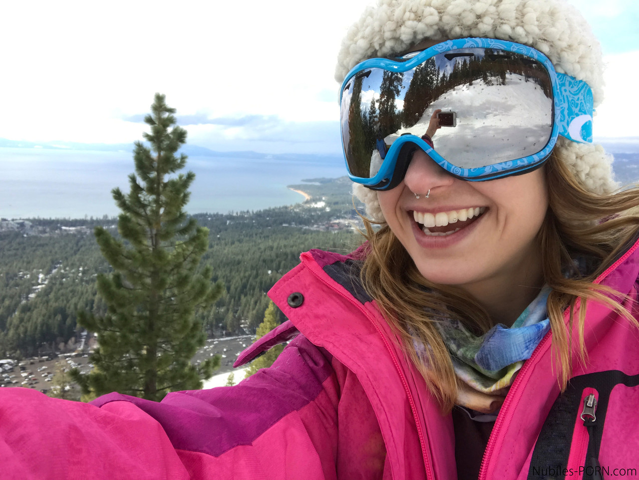 Sexy snowboarders Sierra Nicole & Kristen Scott have pre-FFM fun on the slopes photo porno #427844908