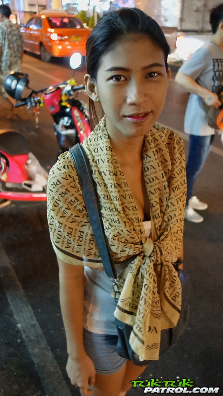 Pretty local Thai babe Jay gets nude at the hotel and shows her hairy twat 포르노 사진 #424713398 | Tuk Tuk Patrol Pics, Jay, Asian, 모바일 포르노