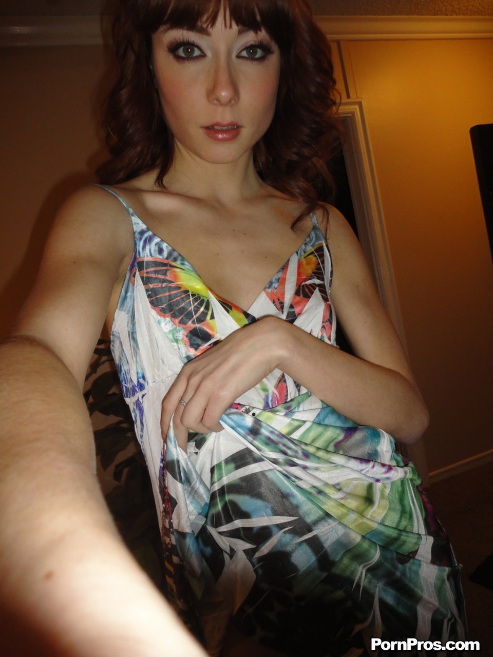 Skinny girl Zoe Voss losing her clothes and exposing her tasty cunt ポルノ写真 #426559547