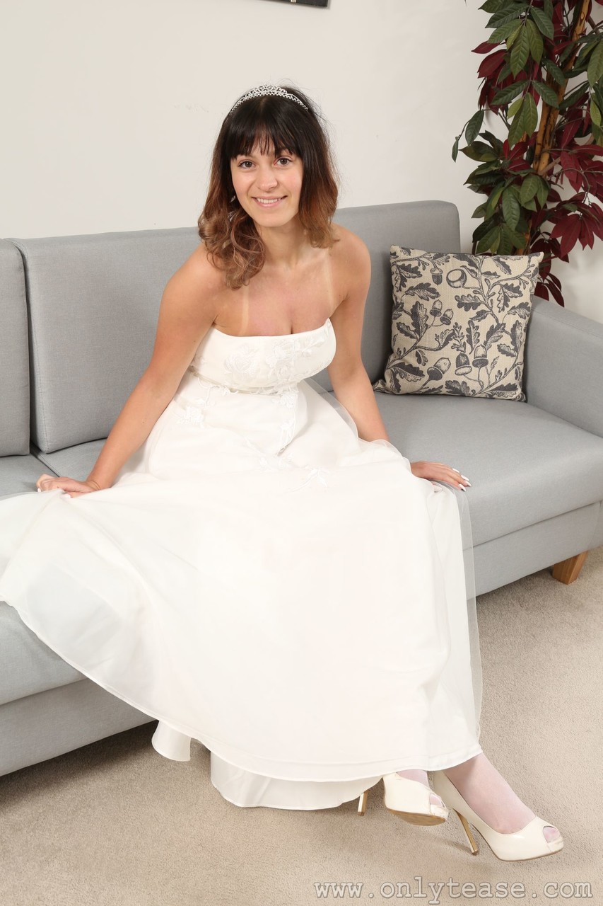 Sexy bride Summer removes her wedding dress and teases with big tits foto porno #423995077