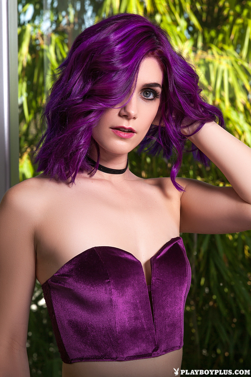 Purple haired babe Lo doffs her undies and flaunts her tiny nipples foto porno #427684488 | Playboy Plus Pics, Lo, Emo, porno ponsel