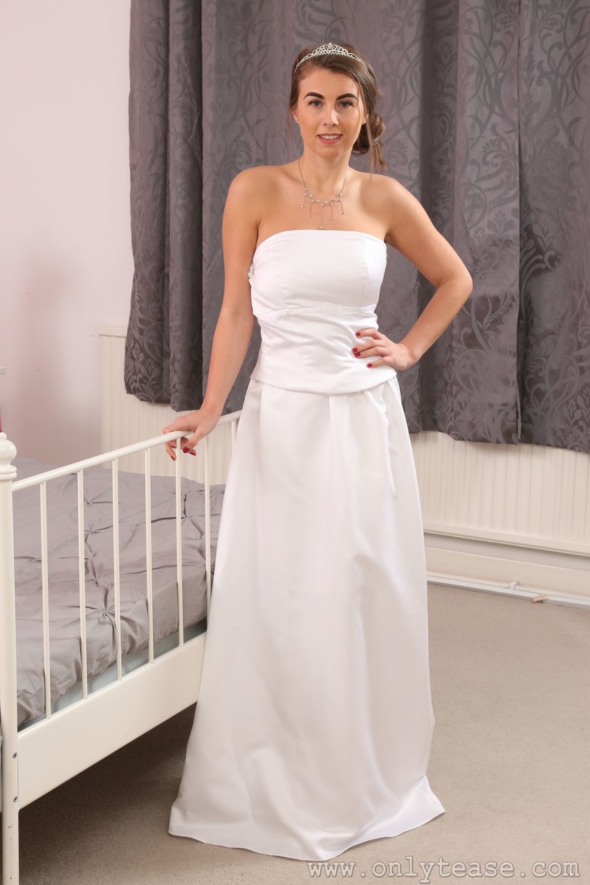 Brunette princess in white dress Sarah James undresses and reveals huge juggs foto porno #424223273 | Only Tease Pics, Sarah James, Wedding, porno móvil