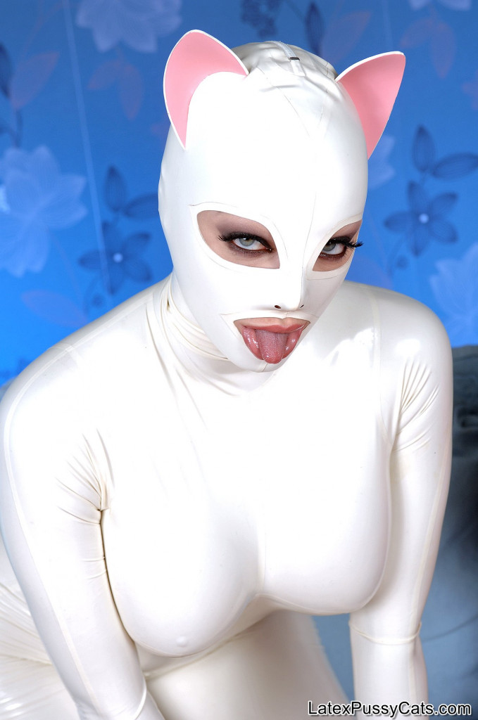 Doll Angelica Heart makes her kitty Latex Lucy drink milk & slaps her ass porno fotoğrafı #426079854