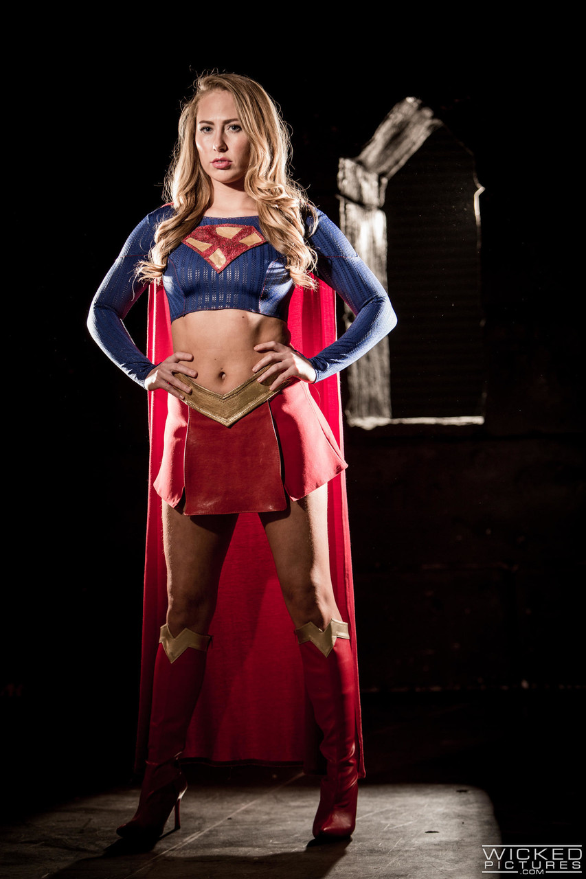 Horny Supergirl Carter Cruise gives a BJ and gets ass fucked by a villain 色情照片 #428579562 | Wicked Pics, Carter Cruise, Damon Dice, Cosplay, 手机色情