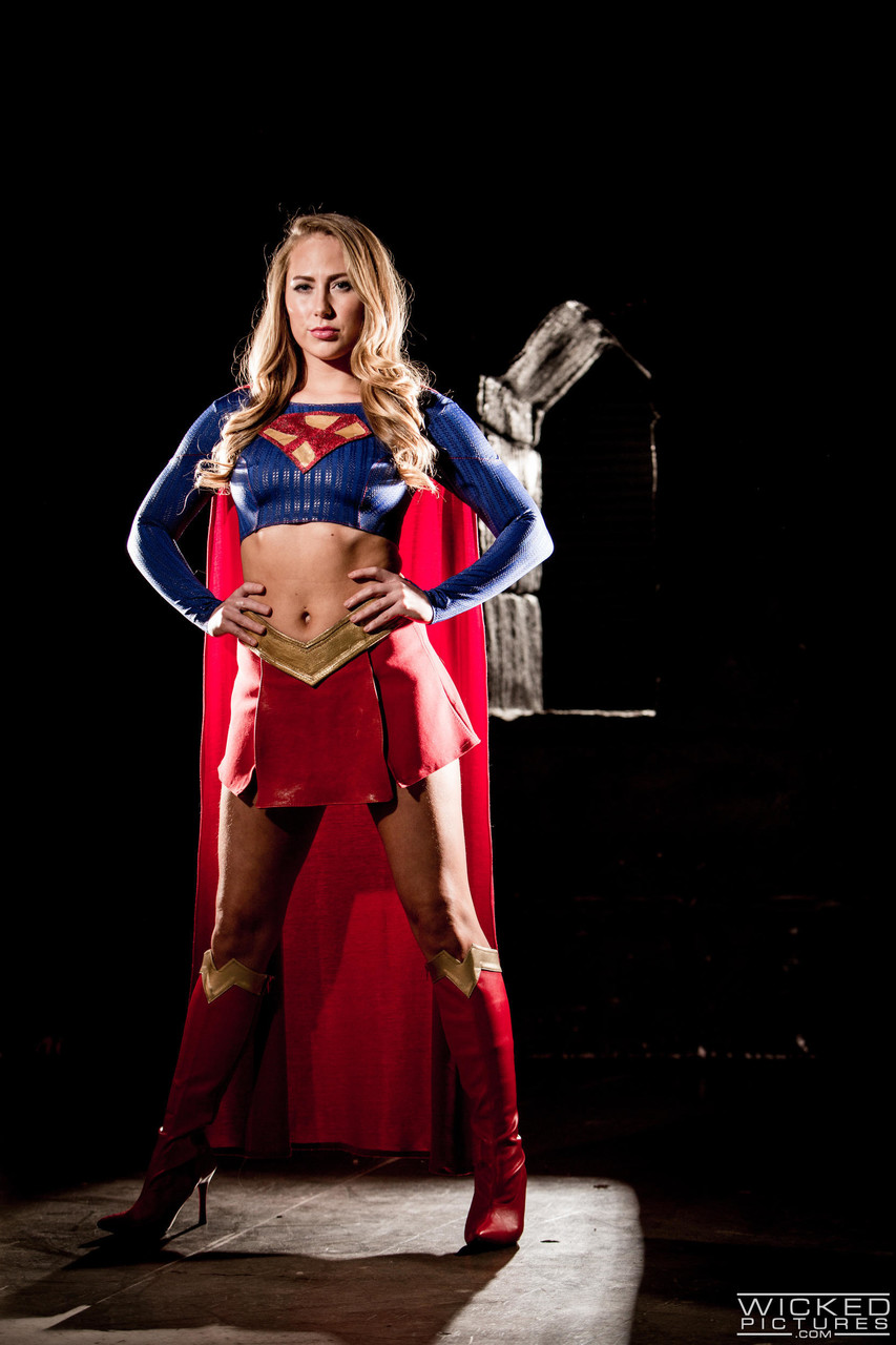 Horny Supergirl Carter Cruise gives a BJ and gets ass fucked by a villain 色情照片 #428876965 | Wicked Pics, Carter Cruise, Damon Dice, Cosplay, 手机色情