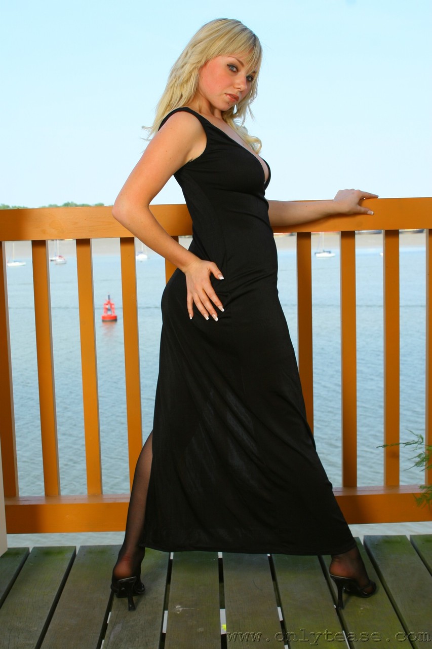 Busty Rochelle posing in black panties and stockings on a public balcony porno fotoğrafı #425277757