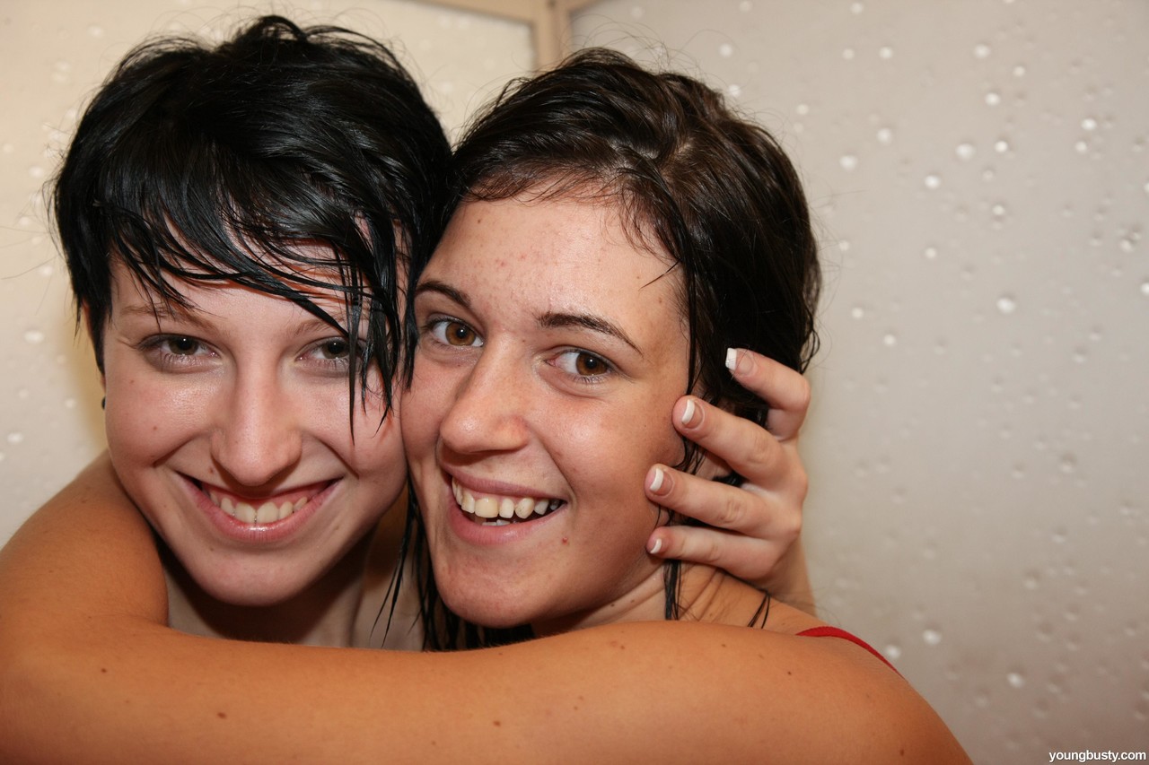 Teen with big boobs Nicoletta H fingers her hot lesbian friend in the shower ポルノ写真 #428574396 | Young Busty Pics, Betty K, Nicoletta H, Lesbian, モバイルポルノ