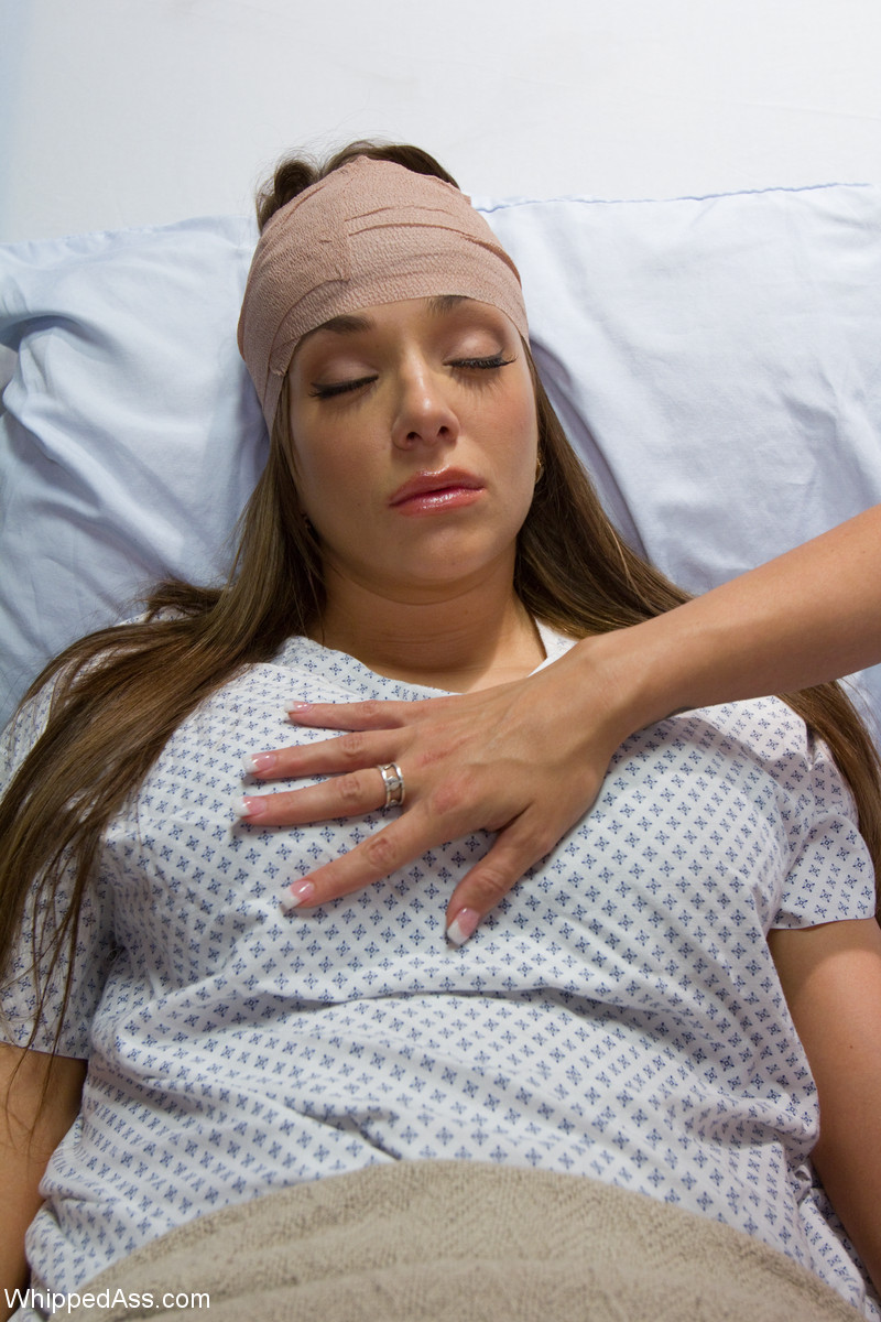 Kinky lesbian nurse Bailey Brooks resuscitates a patient with a pussy licking porno fotky #424008898 | Whipped Ass Pics, Bailey Brooks, Nika Noire, Nurse, mobilní porno