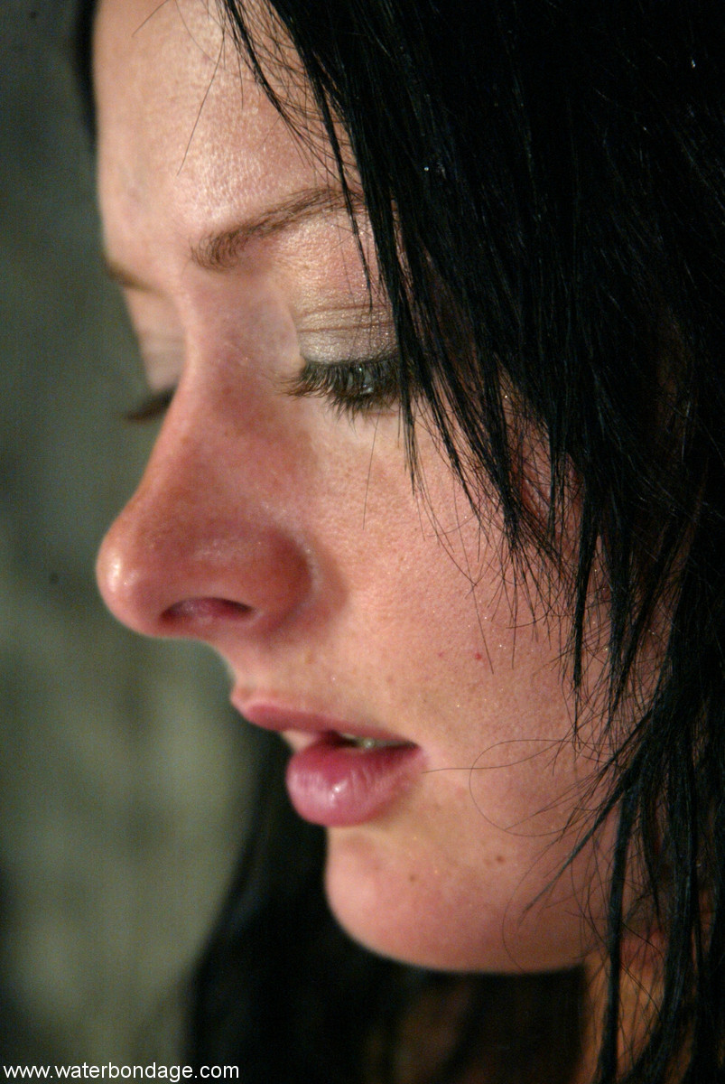 Water Bondage Melissa Lauren porno fotky #426315837