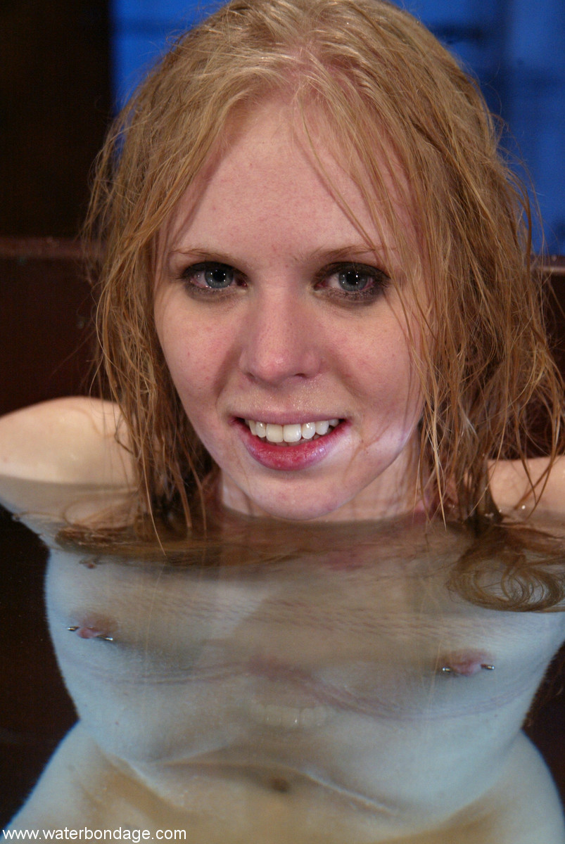 Water Bondage Sarah Jane Ceylon foto porno #425534866