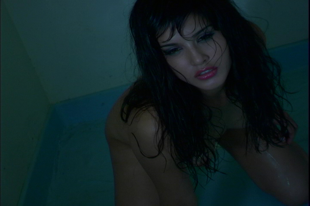 Horny Indian pornstar Sunny Leone showering herself and posing nude photo porno #426596916