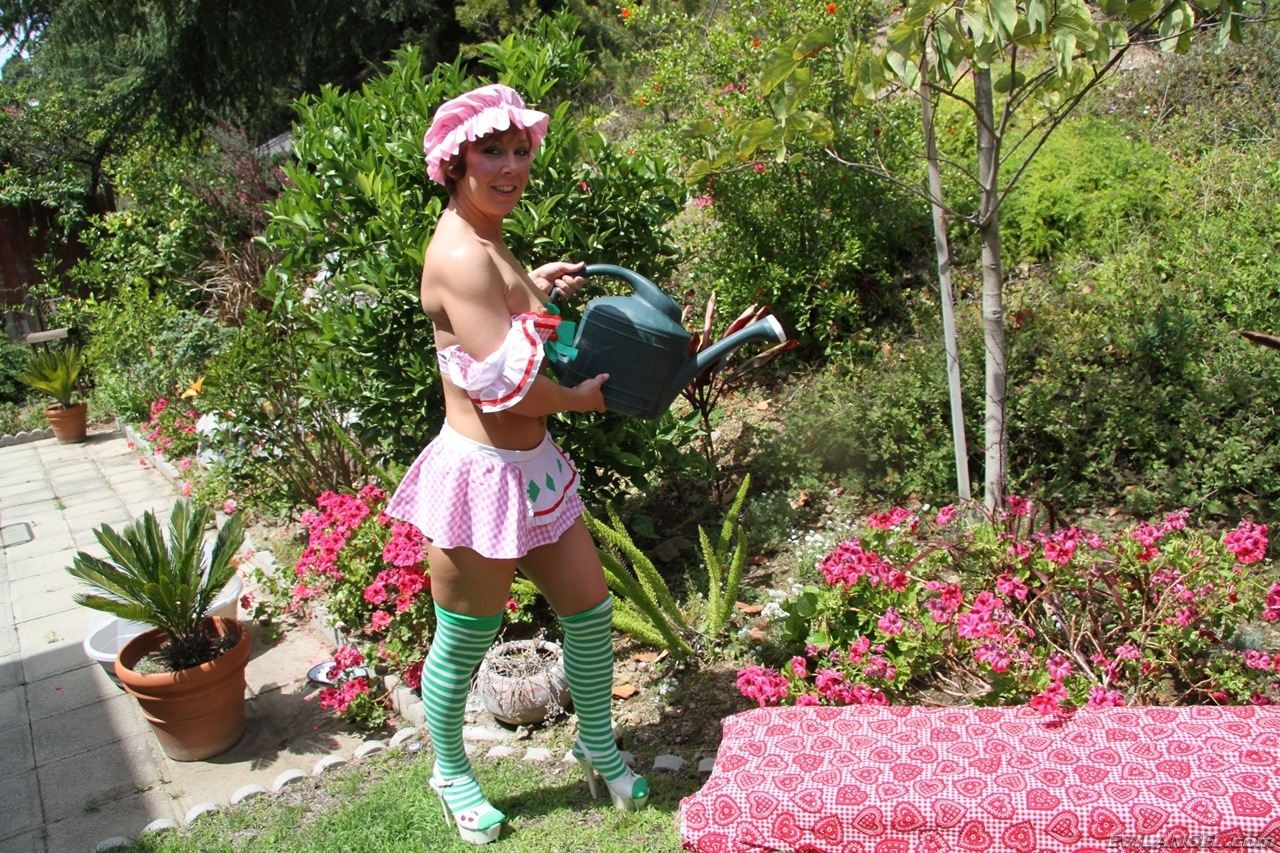 Sexy little maid in cute uniform spreads her tight ass outdoors in the garden 色情照片 #423050703 | Milk Enema Pics, Julie Knight, Cosplay, 手机色情