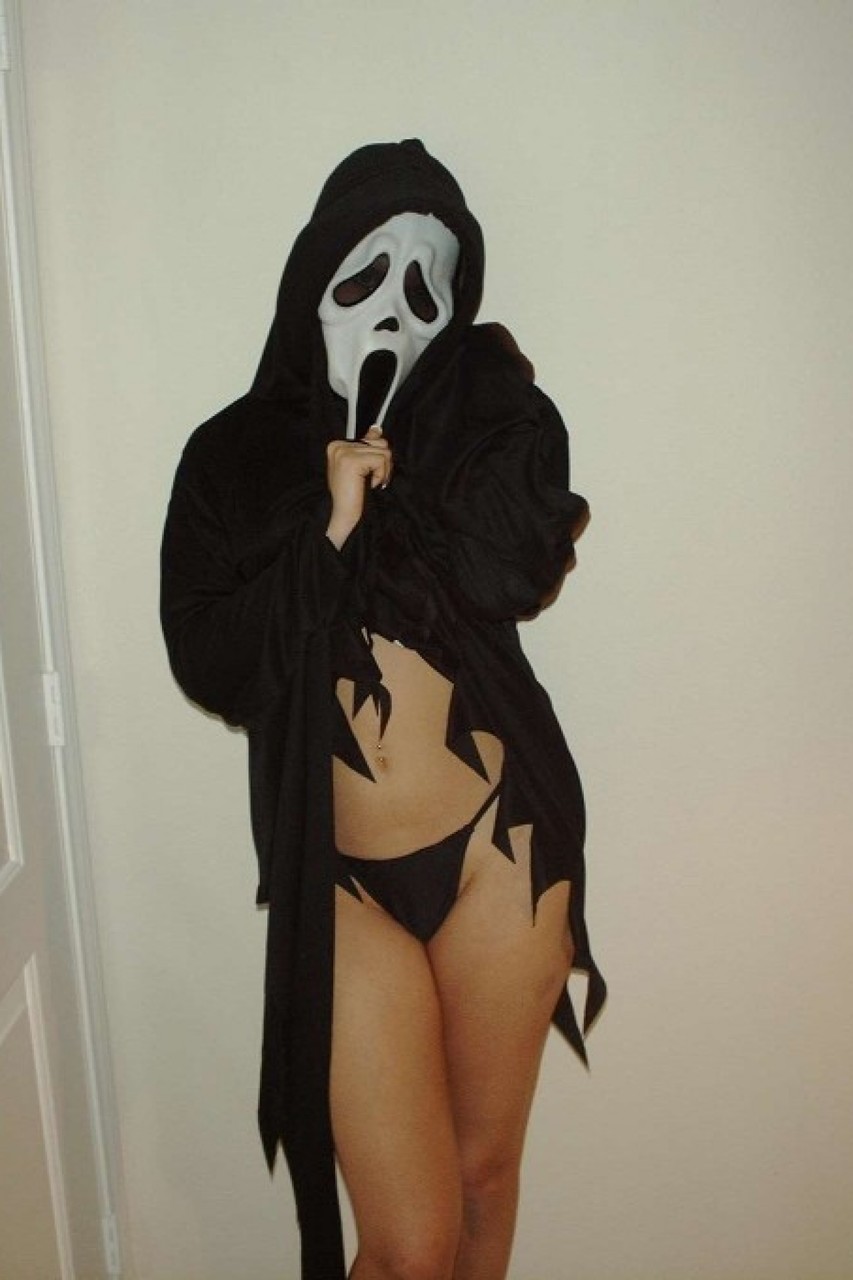 Hot Indian MILF Sunny Leone posing in her scary mask, panties and heels foto porno #425133655 | Open Life Pics, Sunny Leone, Indian, porno mobile
