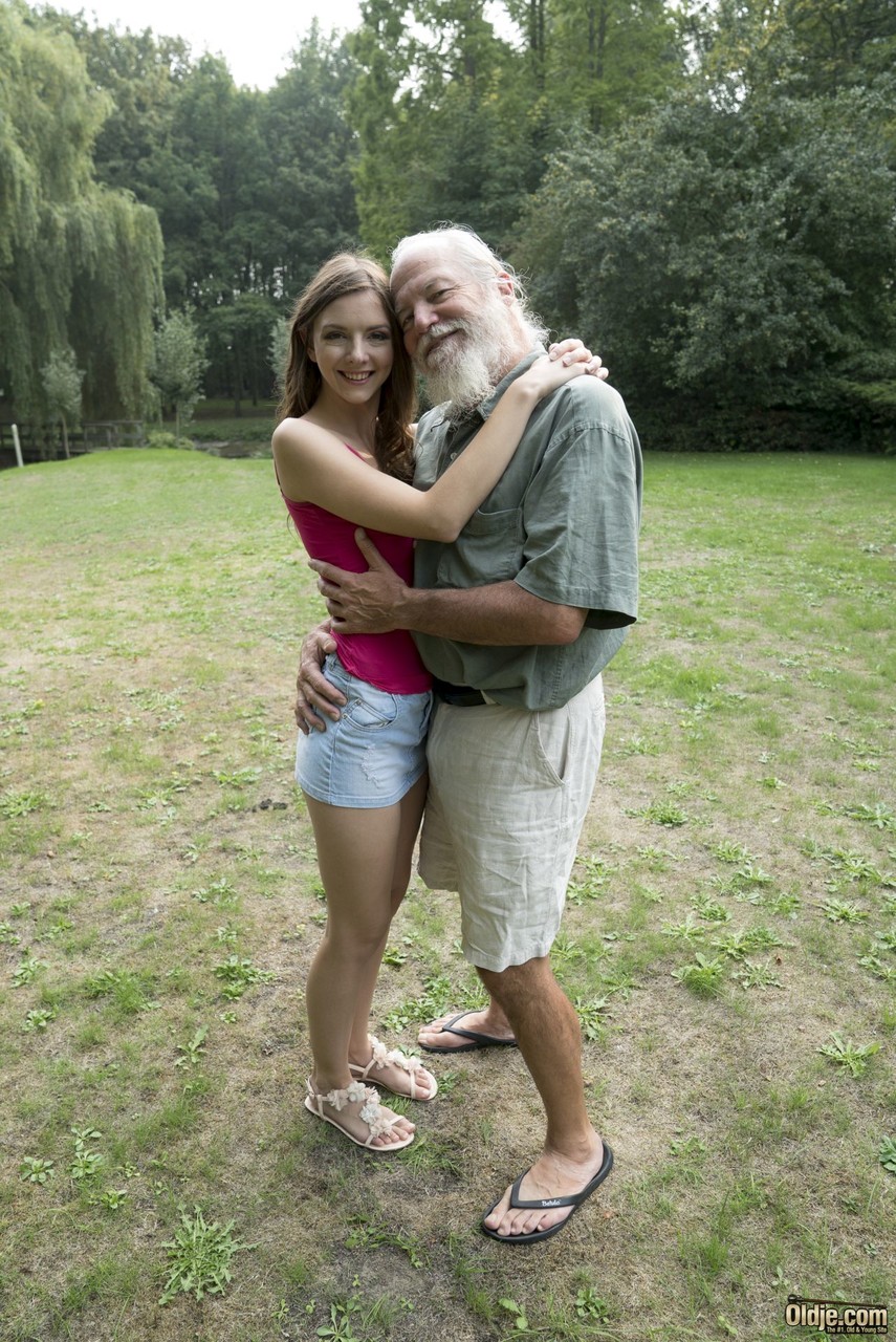 Slim brunette teen Rebecca Ruby gets her twat stuffed by an old man on a swing foto porno #427987165