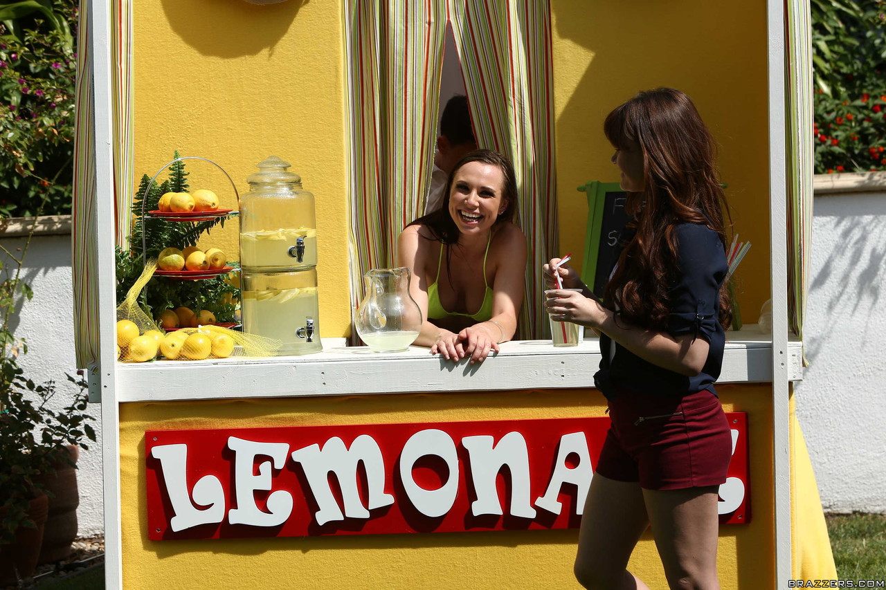 Busty brunette Aidra Fox gets a sneaky fuck from behind while serving lemon...