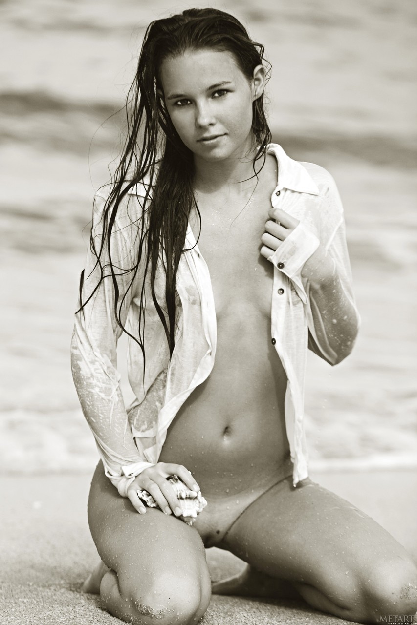 Teen Aria A poses nude on the sandy beach & shows her hot body with tan lines porno fotoğrafı #422510320 | Met Art Pics, Aria A, Teen, mobil porno