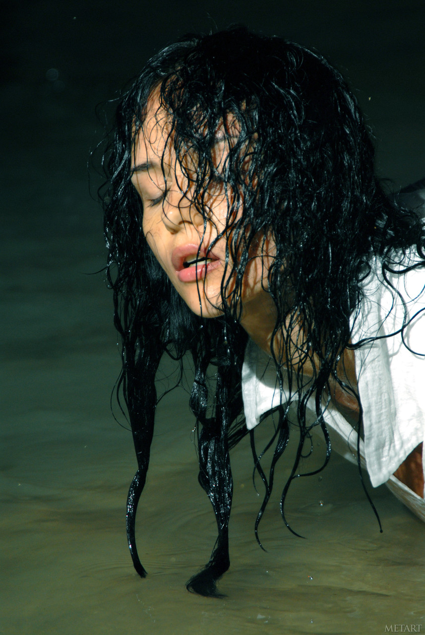 Raven-haired model Jenya D shows her sexy wet body & boobs on the beach porno foto #425615579 | Met Art Pics, Jenya D, Thai, mobiele porno