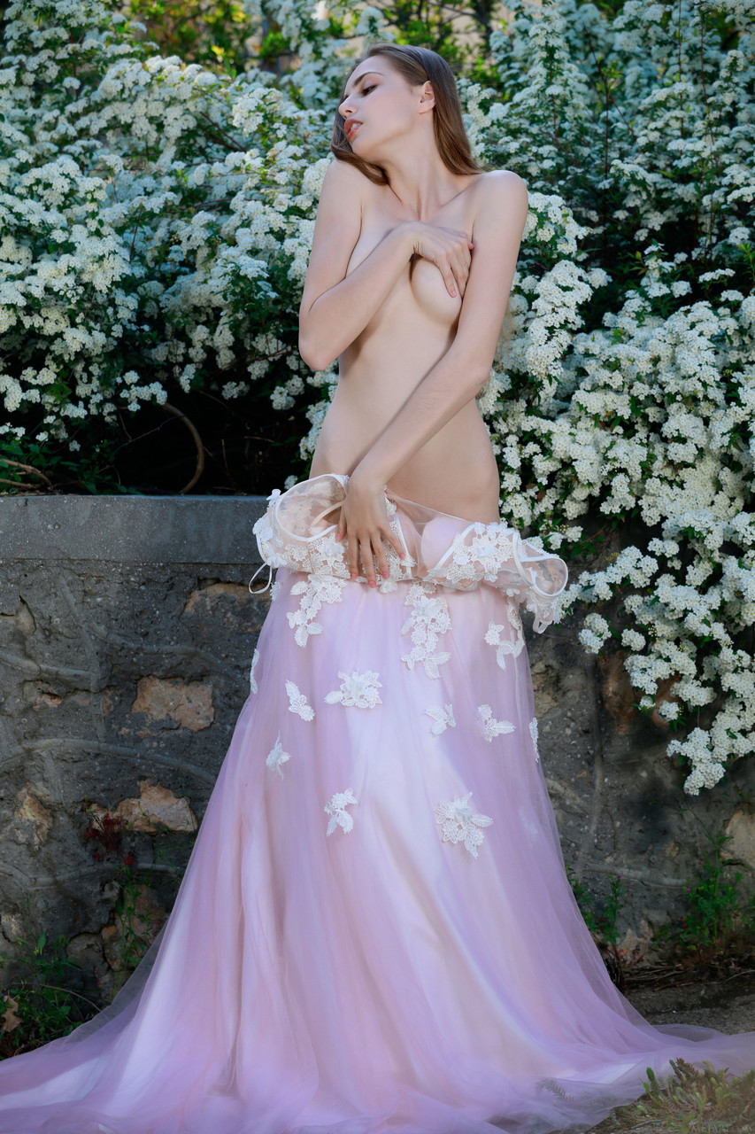 Angelic teen Elle Tan shows every inch of her beautiful nude body outdoors 포르노 사진 #424224262 | Met Art Pics, Elle Tan, Wedding, 모바일 포르노