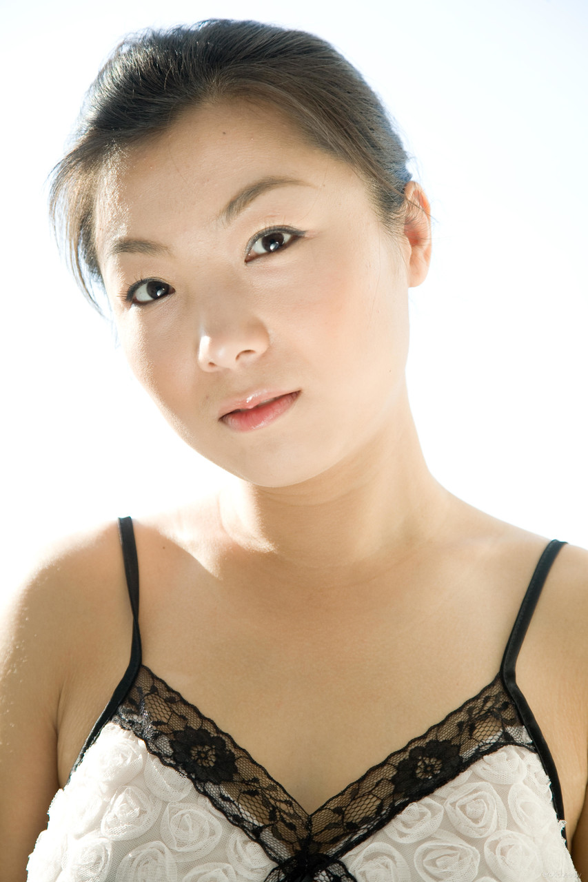 Glamorous Asian teen Ada E undresses by the window & exposes her great body foto porno #424468419 | Erotic Beauty Pics, Ada E, Asian, porno móvil