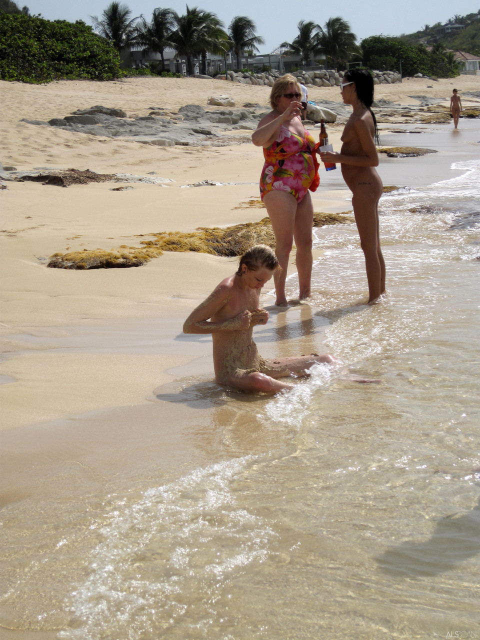 Insatiable teen sluts smoking, peeing and getting fingered on a sandy beach foto porno #422598779 | ALS Scan Pics, Alexa Diamond, Blue Angel, Kacey Jordan, Beach, porno ponsel