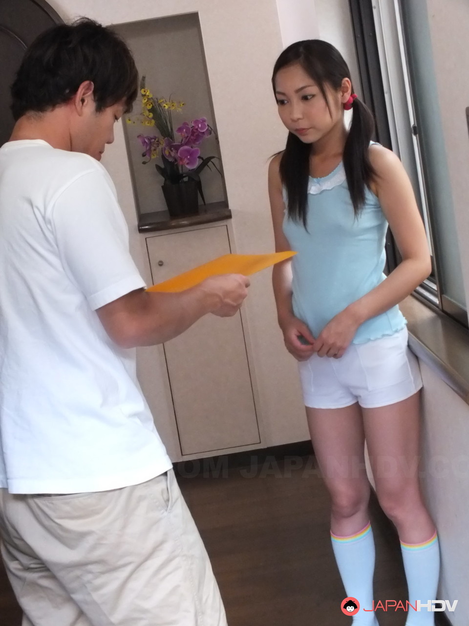 Cute Japanese Schoolgirl Lulu Kinouchi Loses Her Virginity Gets Creampied