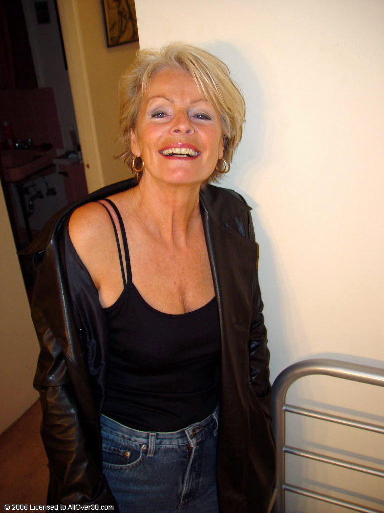 Short Haired Granny Justine Licks Her Armpit And Shows Her Mature Bush
