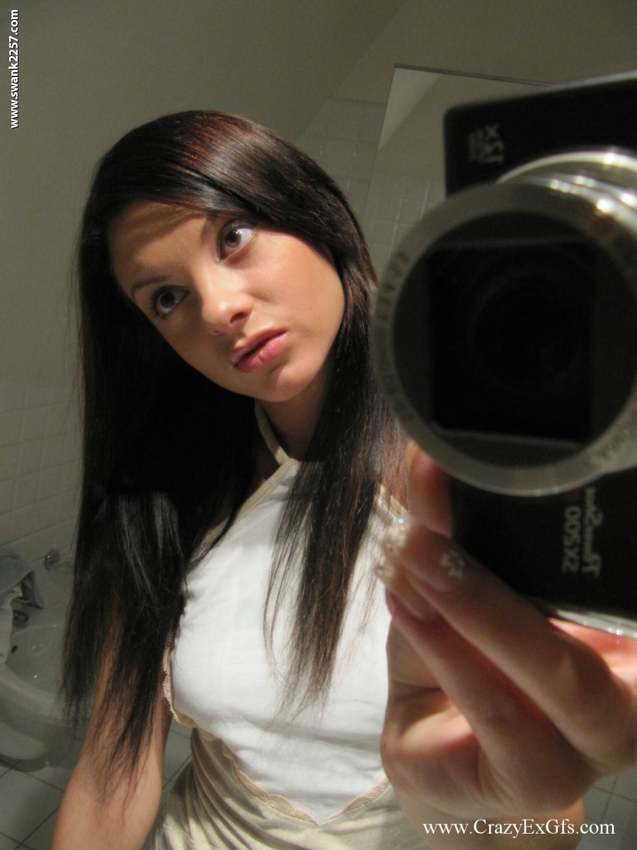 Young brunette girlfriend Monika Benz taking nude photos of her sexy body foto porno #427370984
