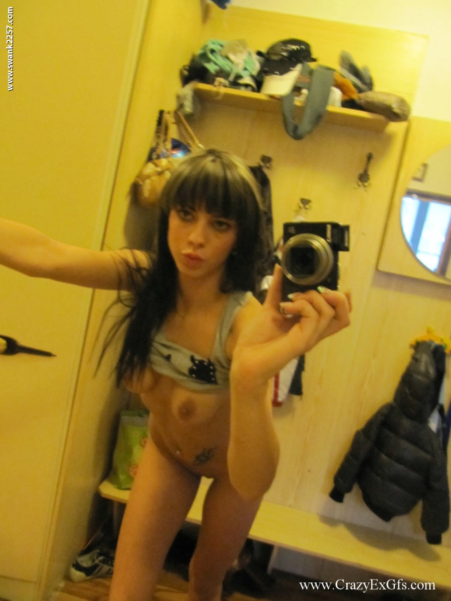 Amateur Mellie Swan shows her tits & twat while filming herself in the mirror foto pornográfica #426733111 | Crazy Ex GFs Pics, Mellie Swan, Selfie, pornografia móvel