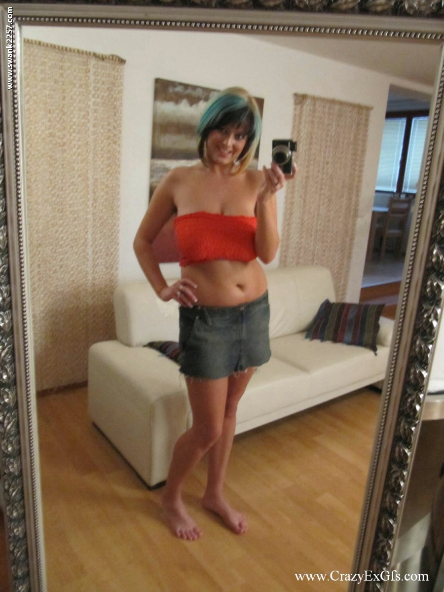 Hot babe with a perfect juicy bosom Lola Stone strips and poses in a mirror foto porno #427608441 | Crazy Ex GFs Pics, Lola Stone, Selfie, porno móvil