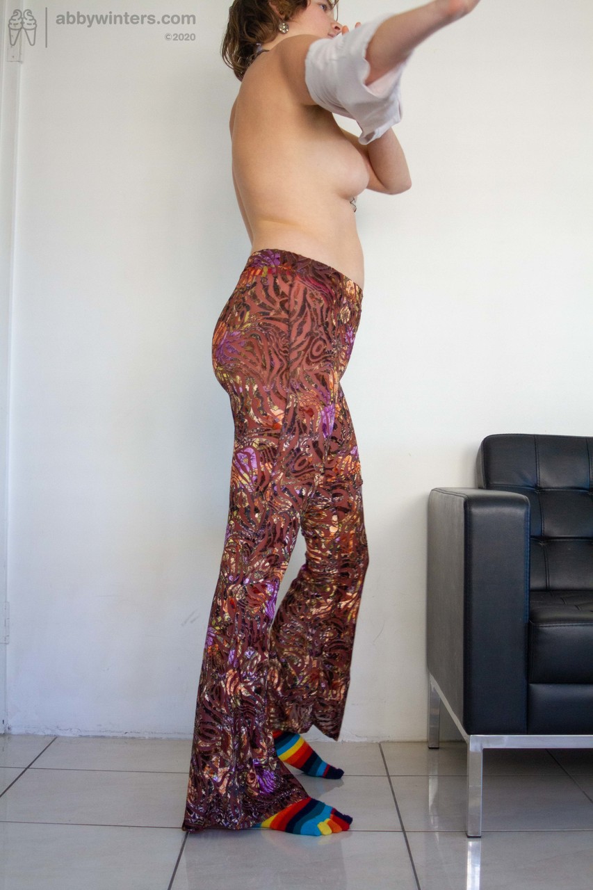 Amateur Australian girl Sierra K dressing in her long pants in rainbow socks 포르노 사진 #427764985 | Abby Winters Pics, Sierra K, Undressing, 모바일 포르노