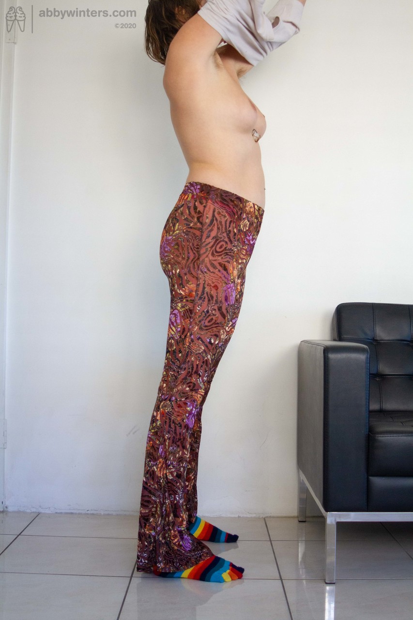 Amateur Australian girl Sierra K dressing in her long pants in rainbow socks 色情照片 #427764988 | Abby Winters Pics, Sierra K, Undressing, 手机色情