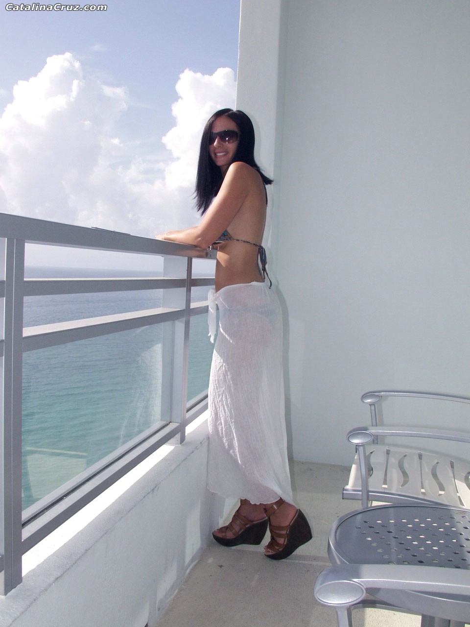 Charming pornstar Catalina Cruz posing in her sexy bikini and nude on vacation Porno-Foto #424533748