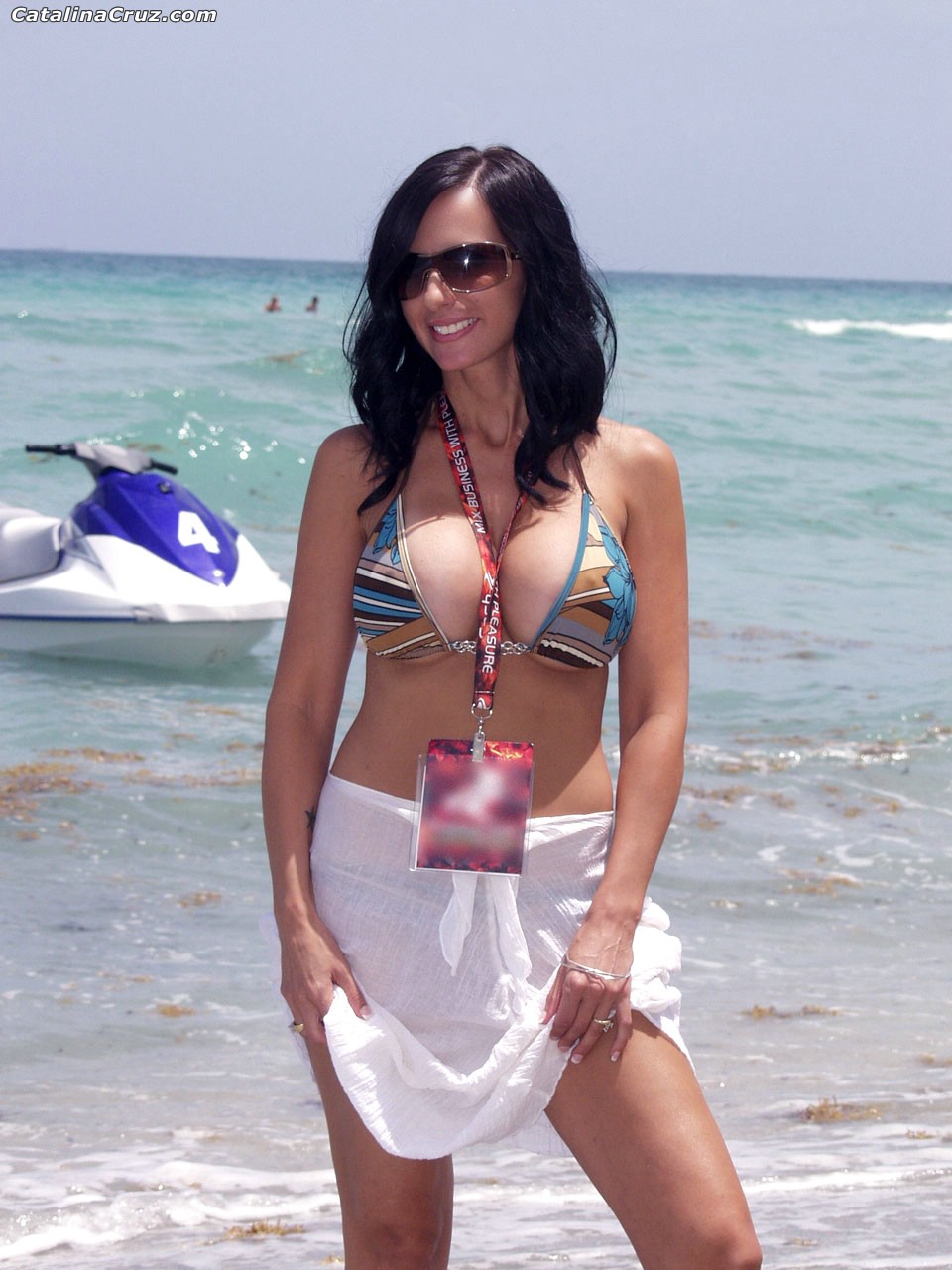 Charming pornstar Catalina Cruz posing in her sexy bikini and nude on vacation foto porno #424533758