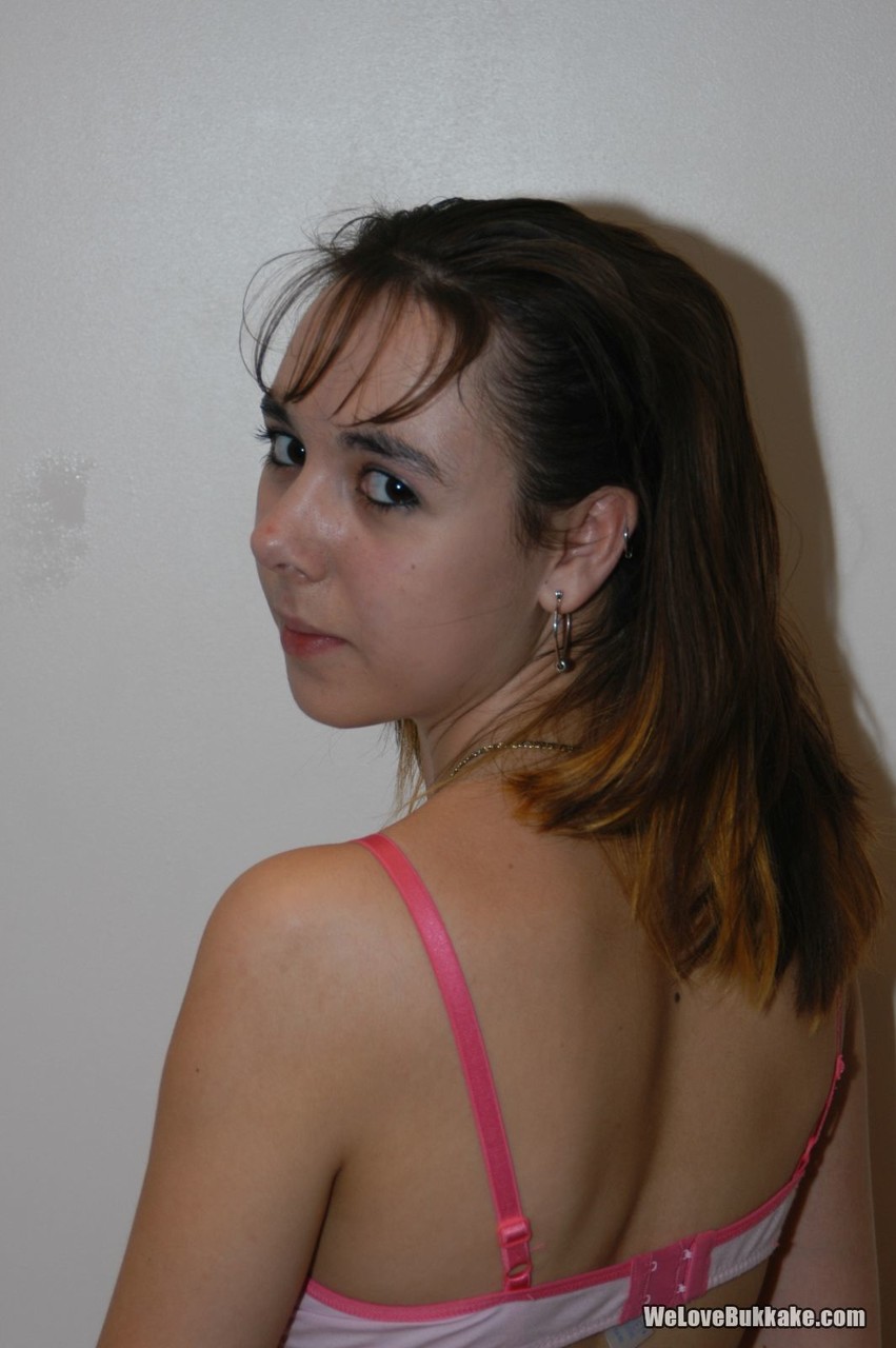 Sweet amateur girl Lita Phoenix shows her tits and sucks a boner for a facial foto porno #422724352