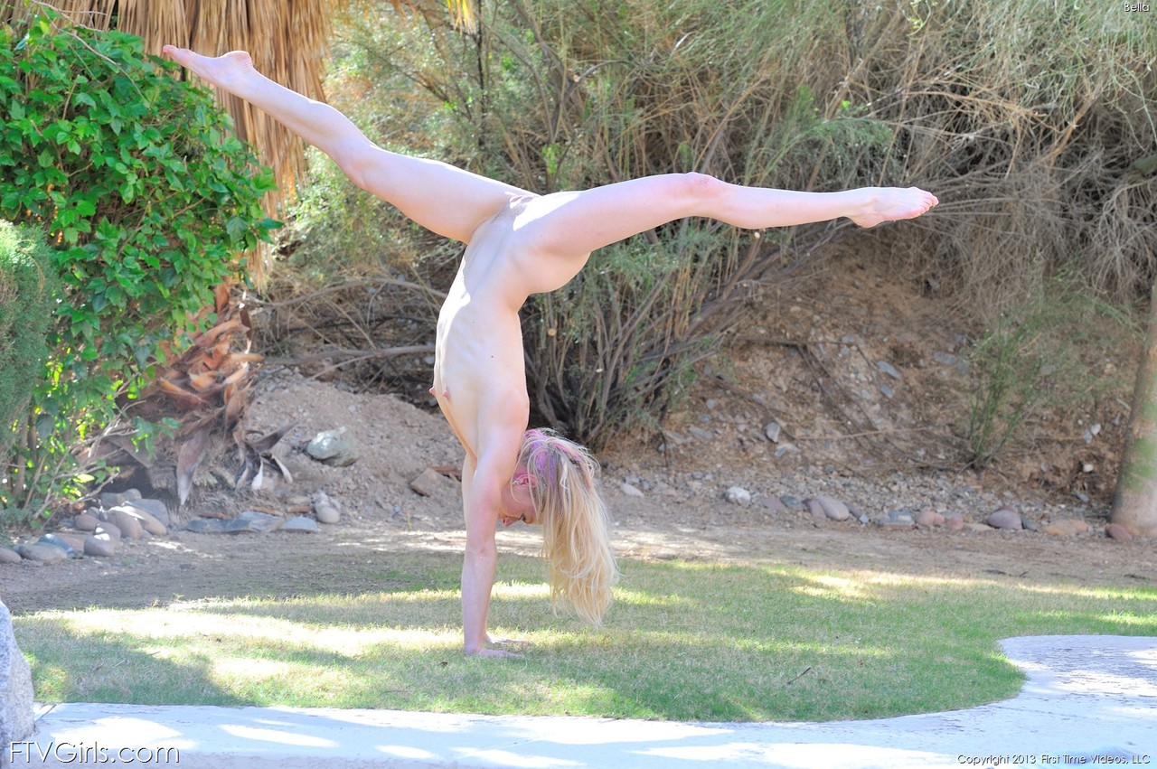 Slutty babe Bella shows her flexible yoga moves while naked outdoors porn photo #427359683