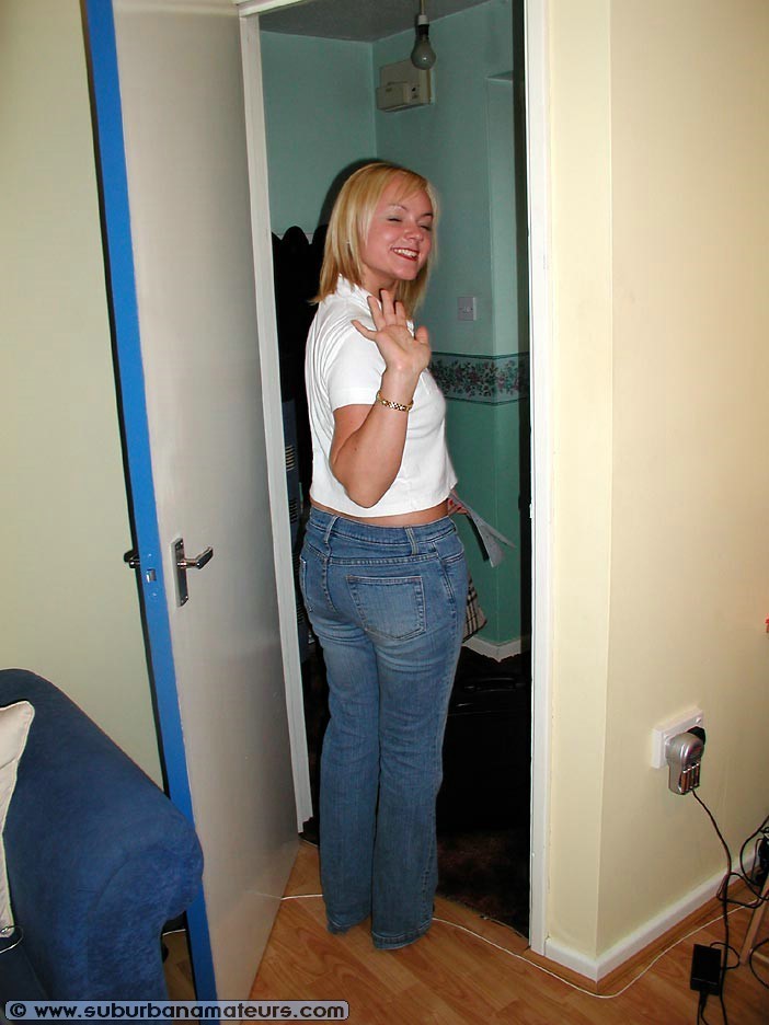 Blonde Amateur With A Round Ass Sherri Eats Naked For The Camera