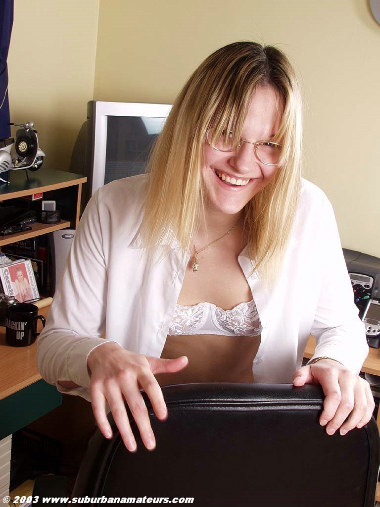 Adorable secretary Jodie strips her white lingerie & flaunts her butt at work ポルノ写真 #427405701