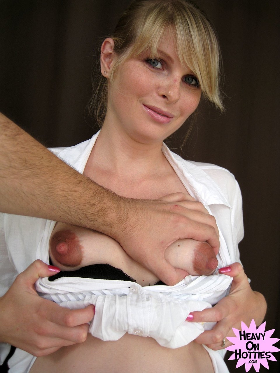 Sweet pregnant Ukrainian Wiska milks her big tits and gives a blowjob порно фото #428635793