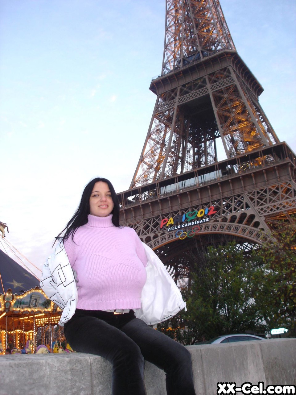 Amateur globetrotter Joana flashing her big tits in public in Paris porn photo #429128028