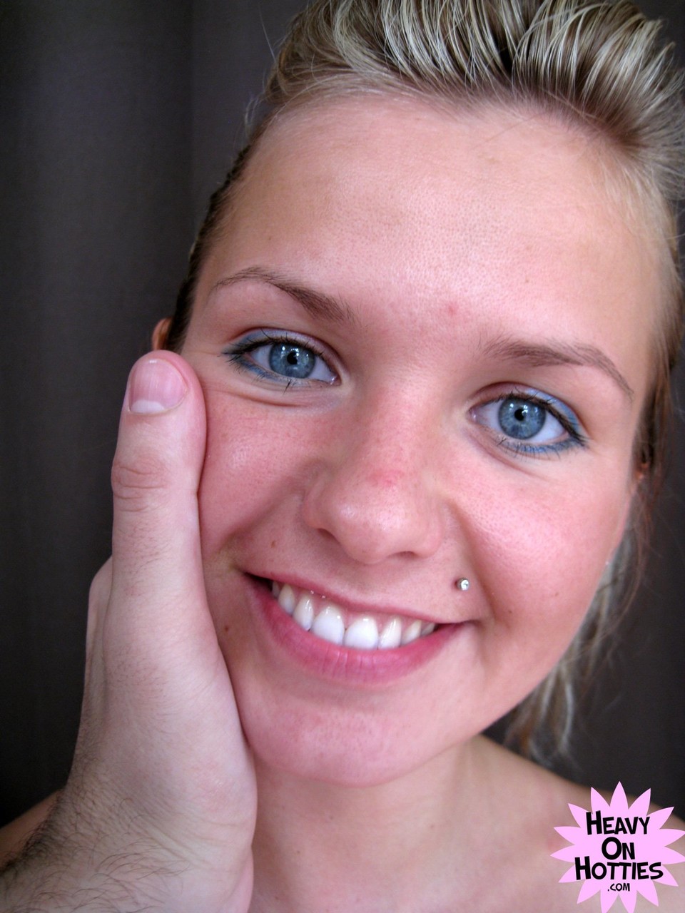 Blue-eyed babe with a tongue piercing Bellagives POV head and gets facialed 色情照片 #427074415 | Heavy On Hotties Pics, Bella, Handjob, 手机色情