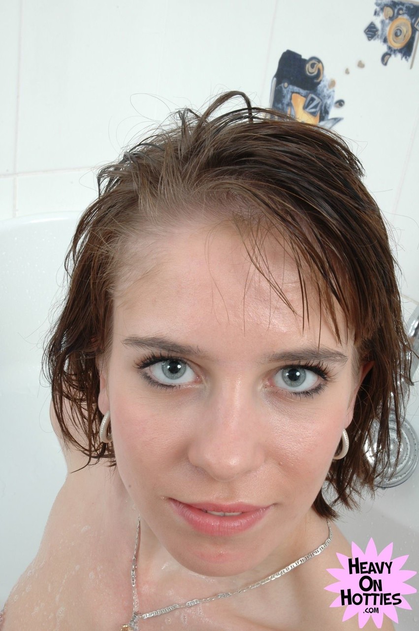 Cute teen with pigtails Leony exposes her body and poses while showering porno foto #426841103 | Heavy On Hotties Pics, Leony, Face, mobiele porno
