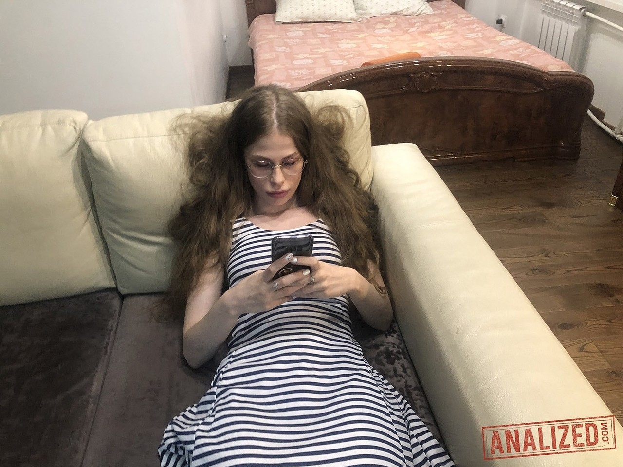 Amateur teenage nerd Anna Reygetting double fucked on the sofa porn photo #424321925